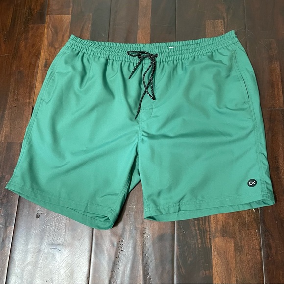 Outerknown Nomadic Volley Drawstring Shorts Men’s Size XXL Green Swim - Picture 1 of 5